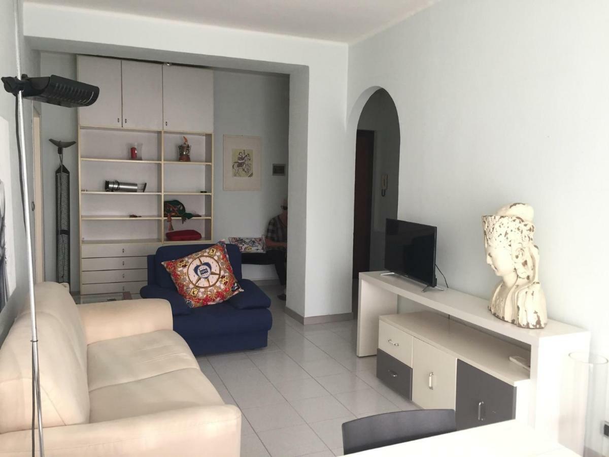 Leoni Charminghouse Milano